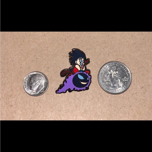 Gastly/Kid Goku Pin - Picture 3 of 3